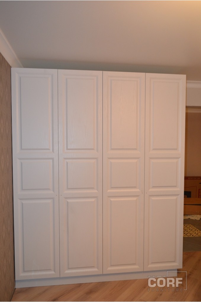
                                Белый шкаф в скандинавском стиле на заказ
