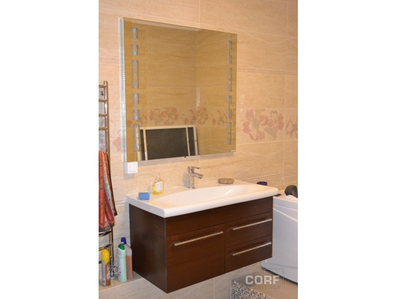 Мебель для ванной коричневая с зеркалом на заказ